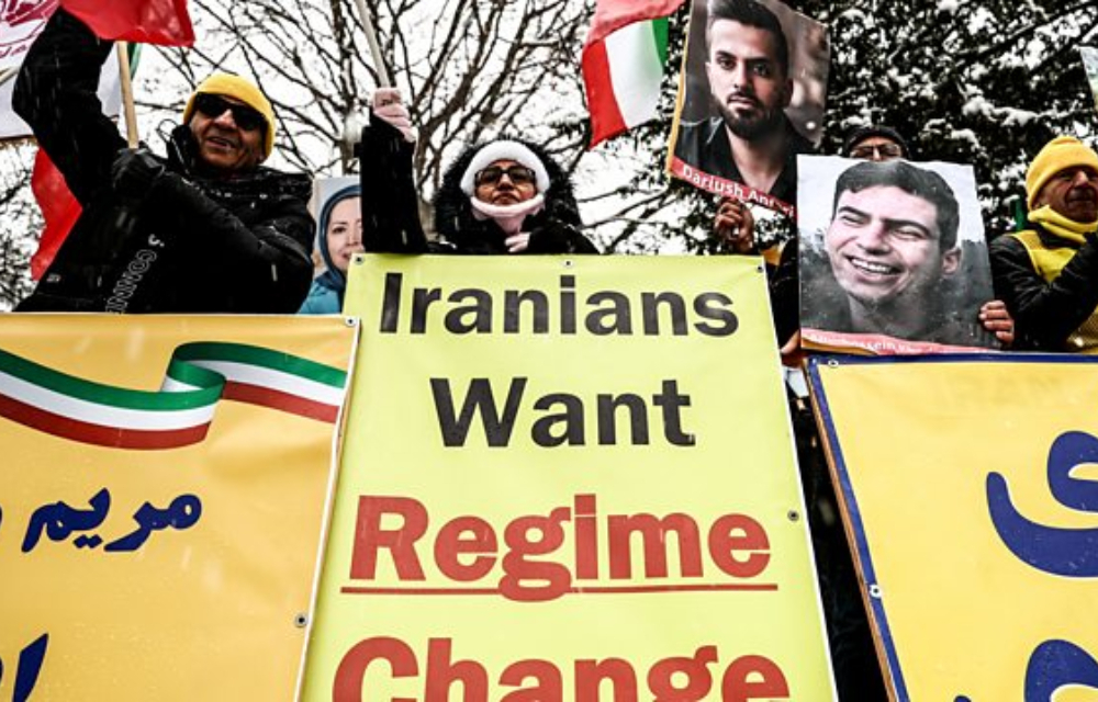 Iranians strugle for Freedom, Urge Sustained Pressure to Topple Regime - IranDailyNews REPORT